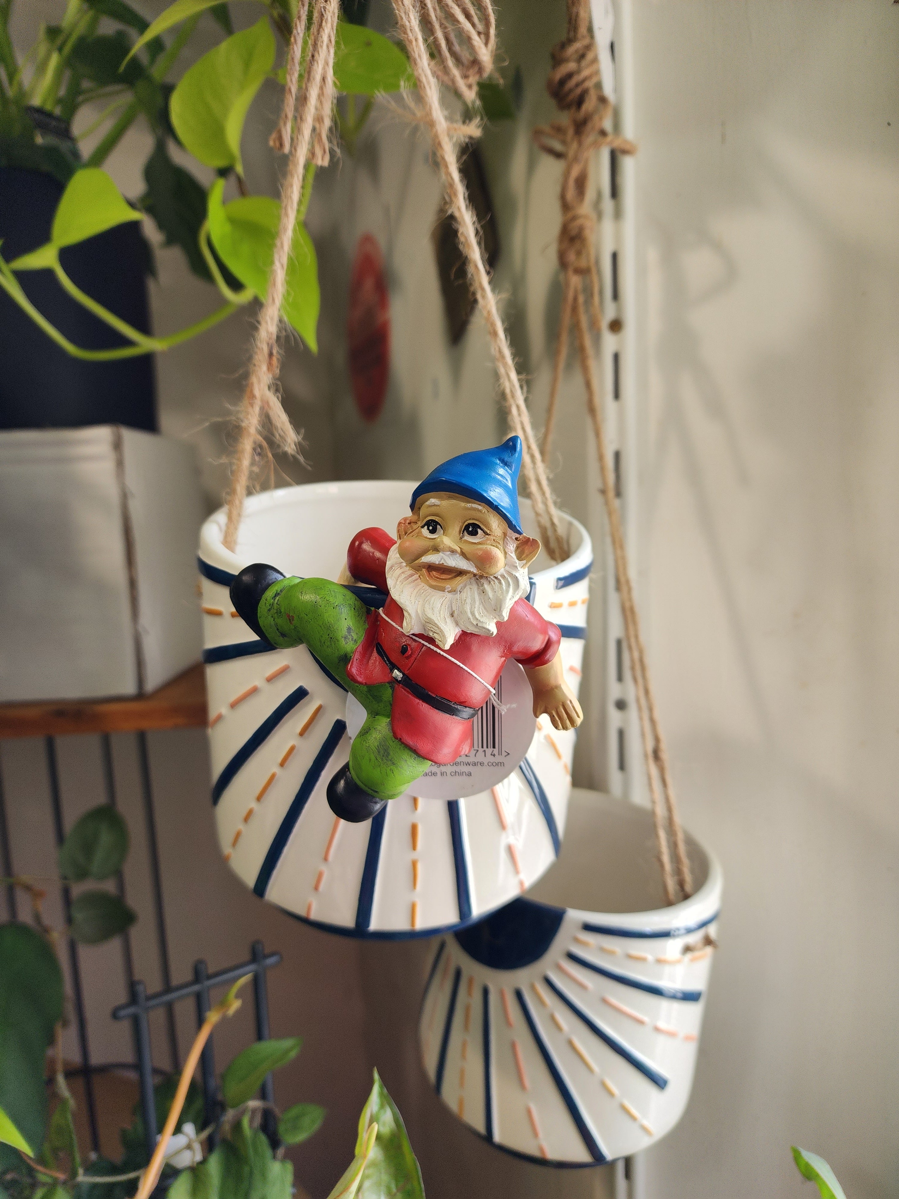 Gnome Pot Sitter