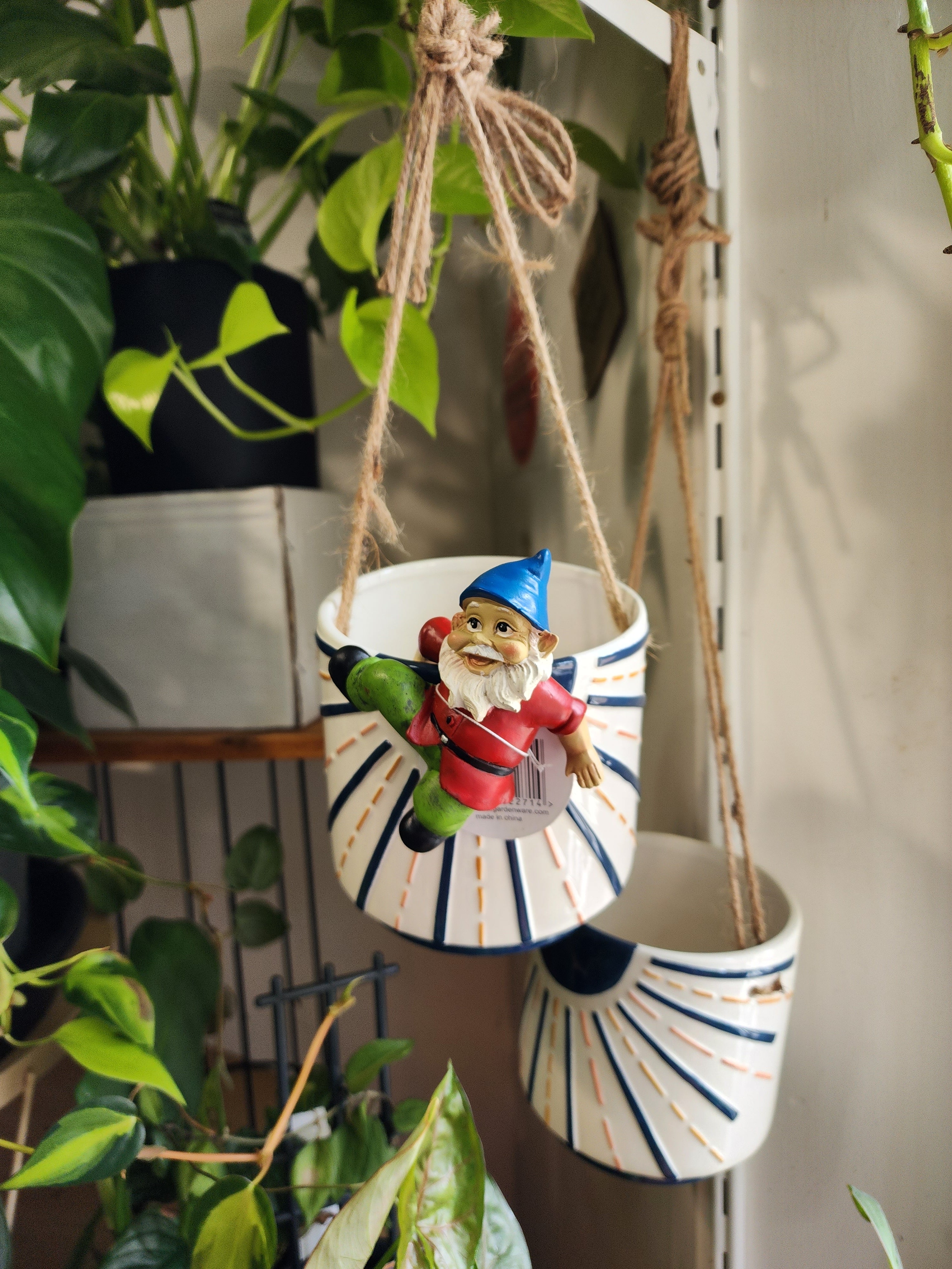 Gnome Pot Sitter