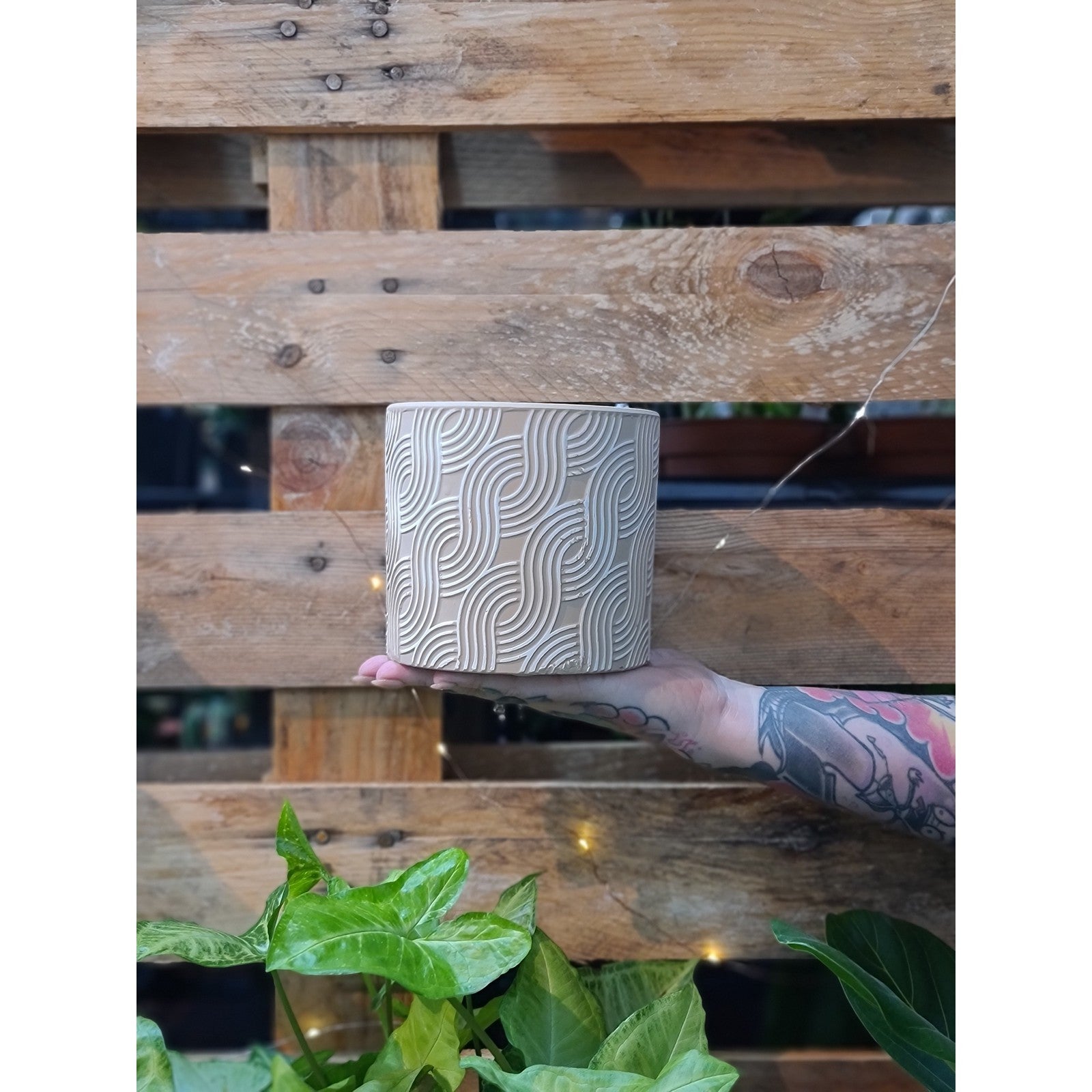 Taupe Swirl Pot