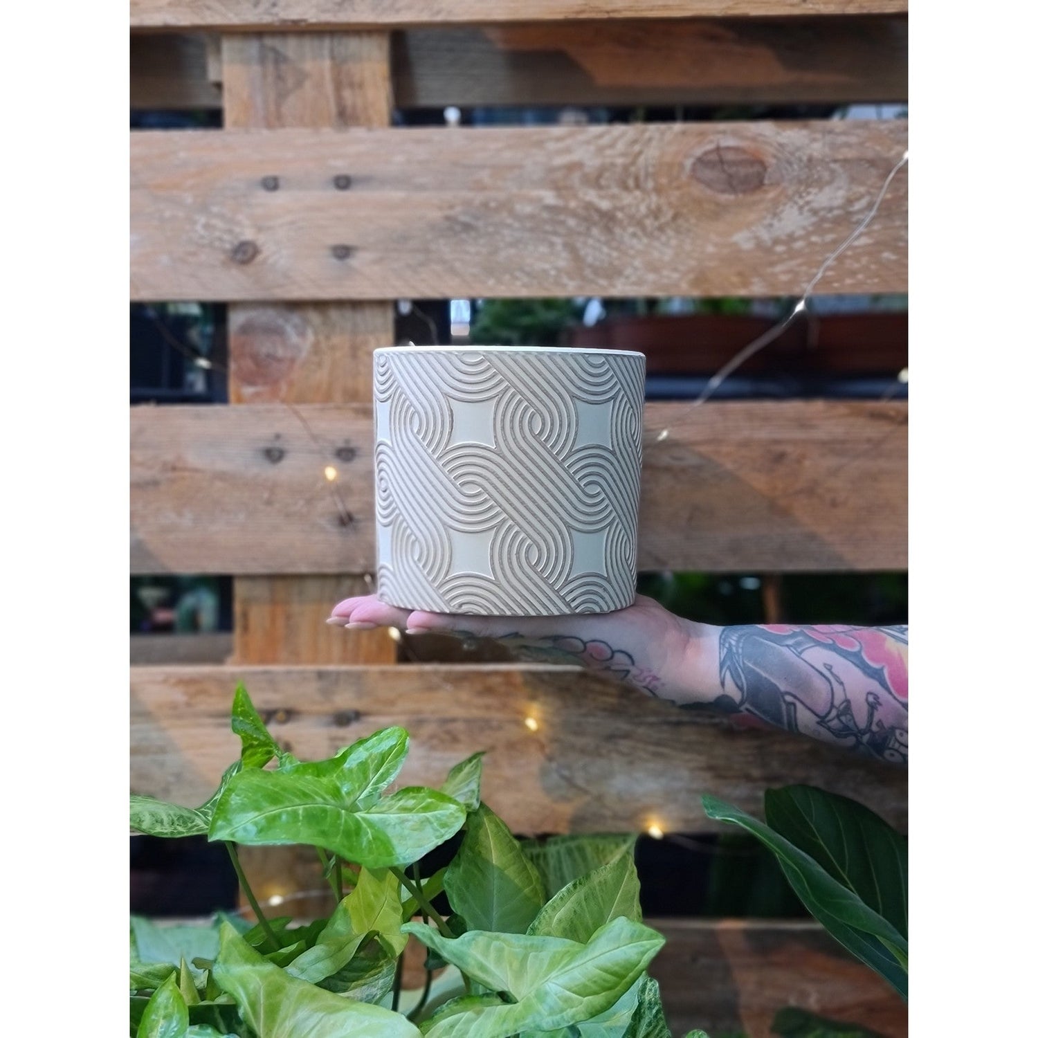 Taupe Swirl Pot